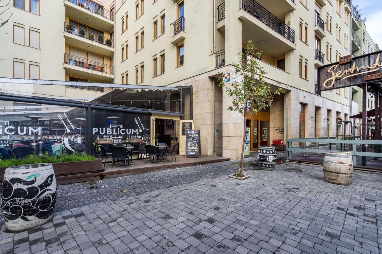 Bpr Timber Loft Home With Balcony Budapest Eksteriør billede