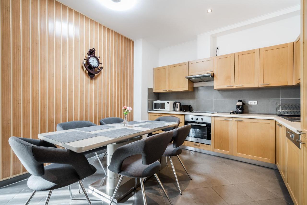 Bpr Timber Loft Home With Balcony Budapest Eksteriør billede