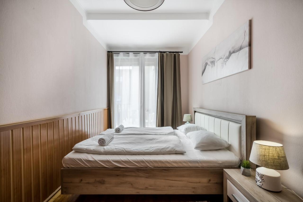 Bpr Timber Loft Home With Balcony Budapest Eksteriør billede
